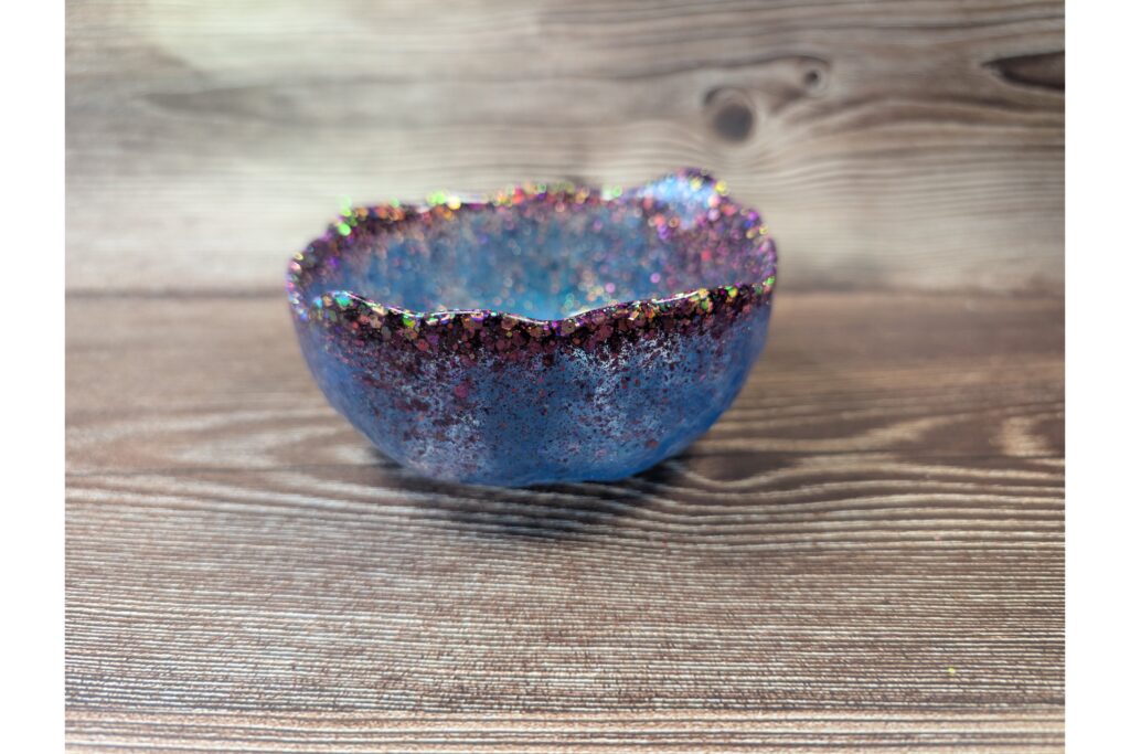 Teal & Amethyst Rim Bowl – Handcrafted Resin