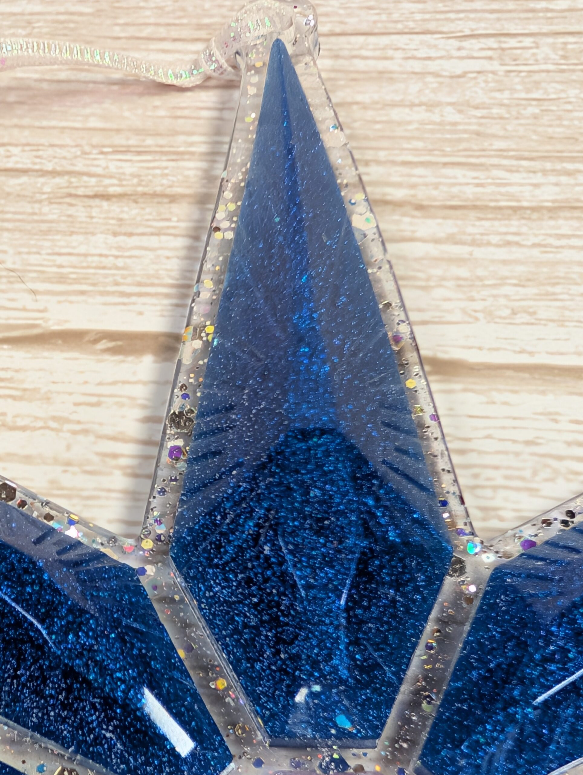Handmade Chameleon Star Ornament – Blue Crystal - Image 3