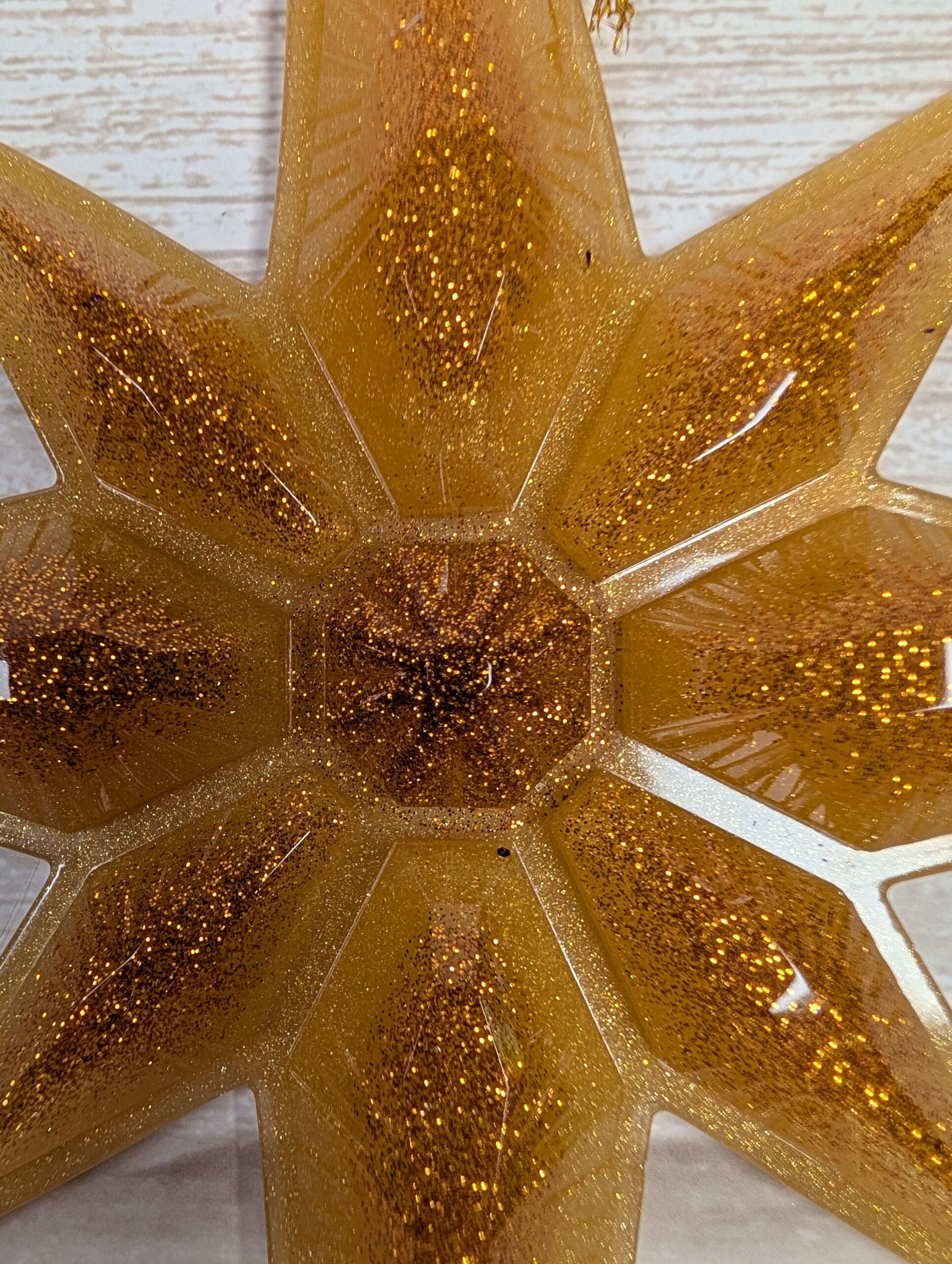 Handmade Chameleon Star Ornament – Honey Gold - Image 2