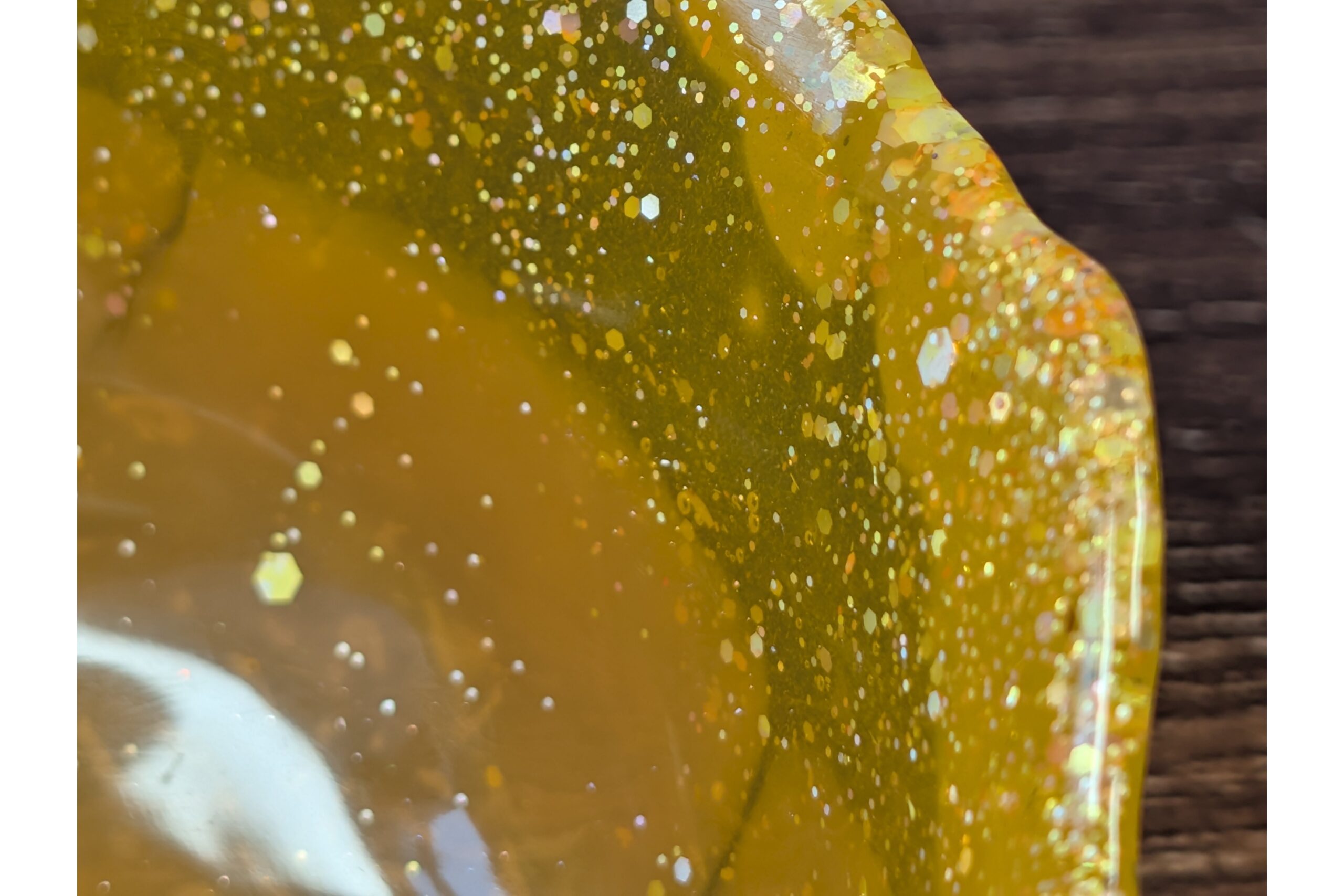 Textured Resin Trinket Bowl – Binevenagh Gold - Image 6
