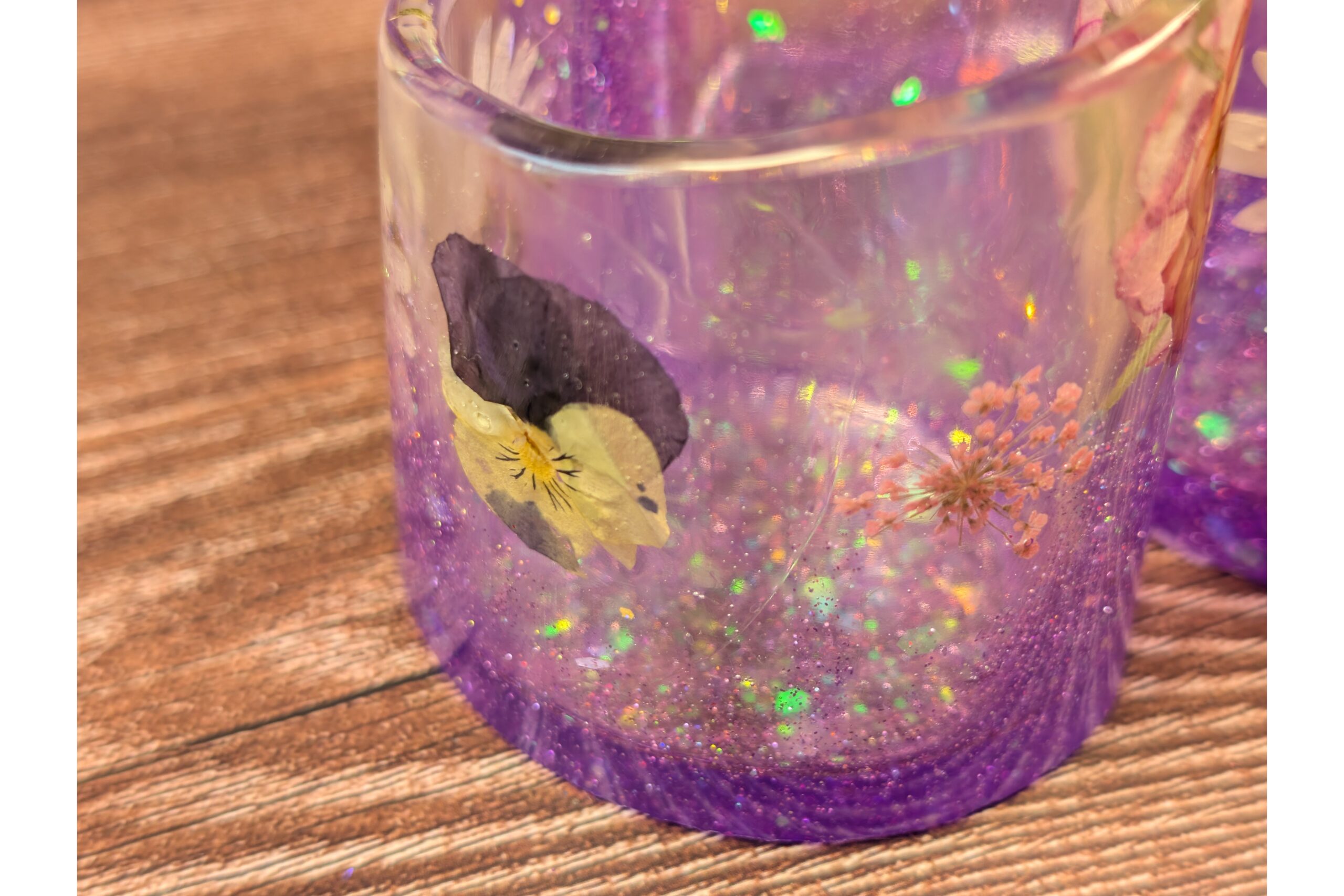 Triple-Chamber Resin Organiser – Pressed Flowers & Purple Sparkle - Image 4