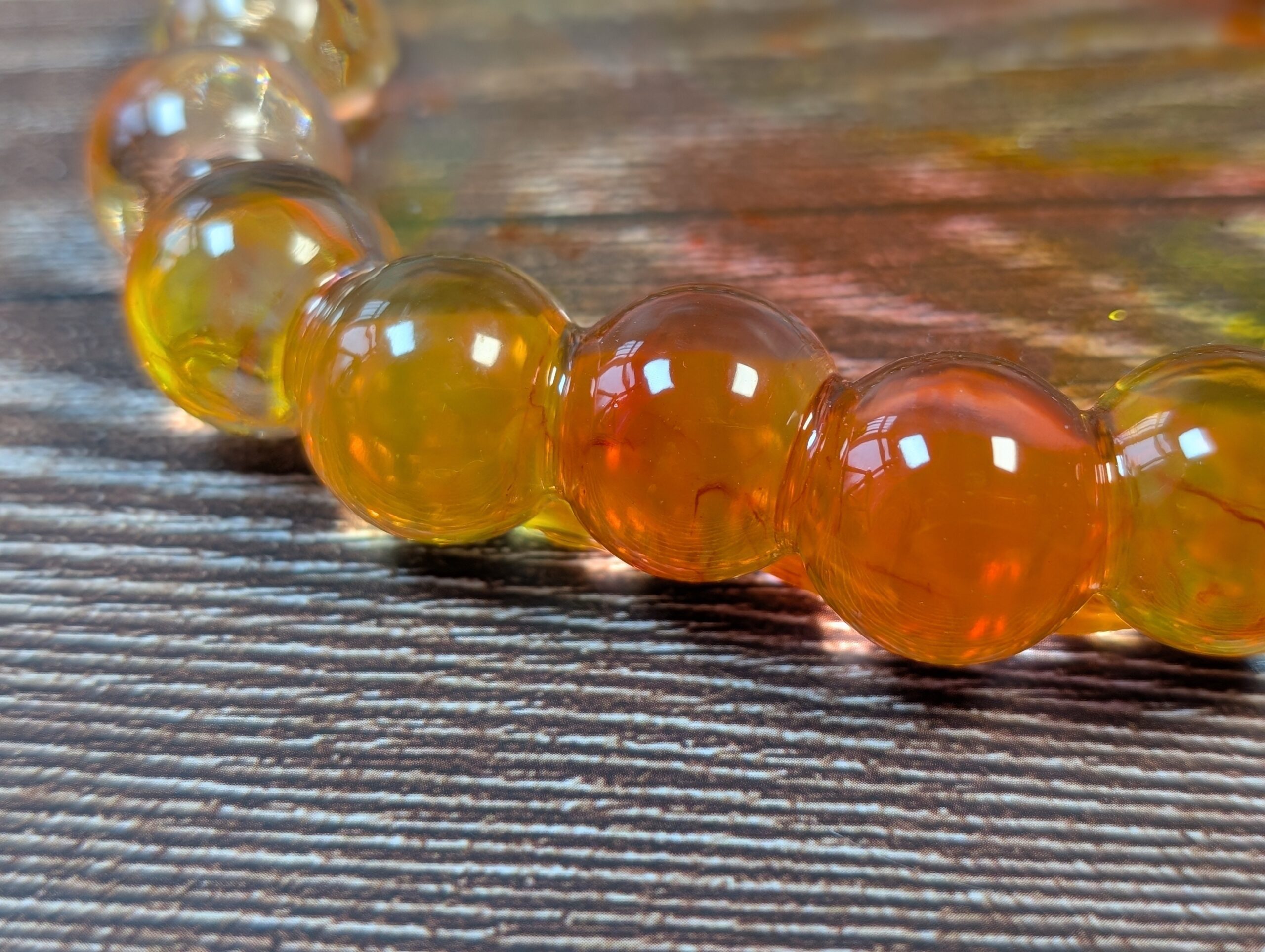 Bubble Edge Resin Tray – Bloom in Amber - Image 5