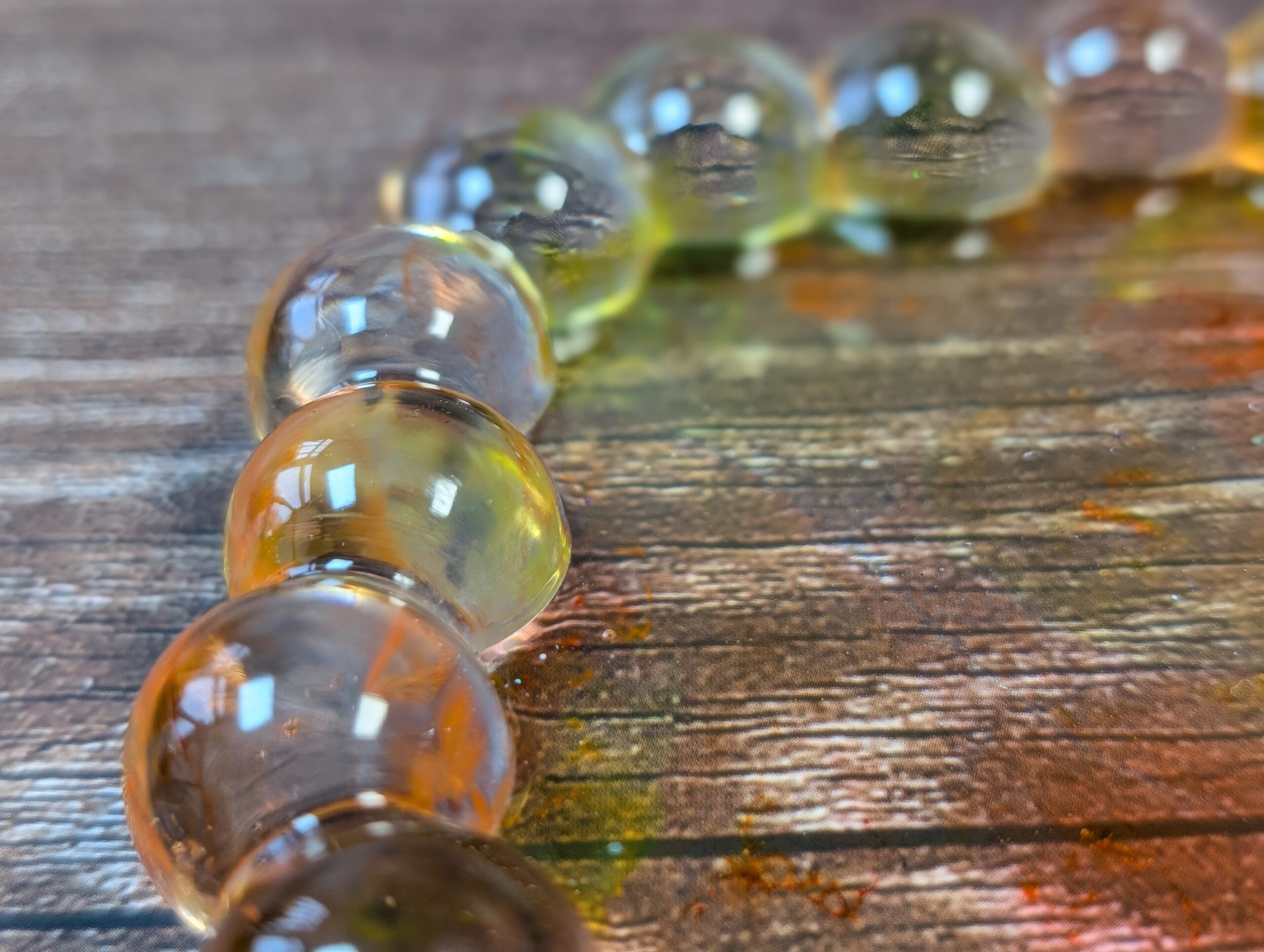 Bubble Edge Resin Tray – Bloom in Amber - Image 4