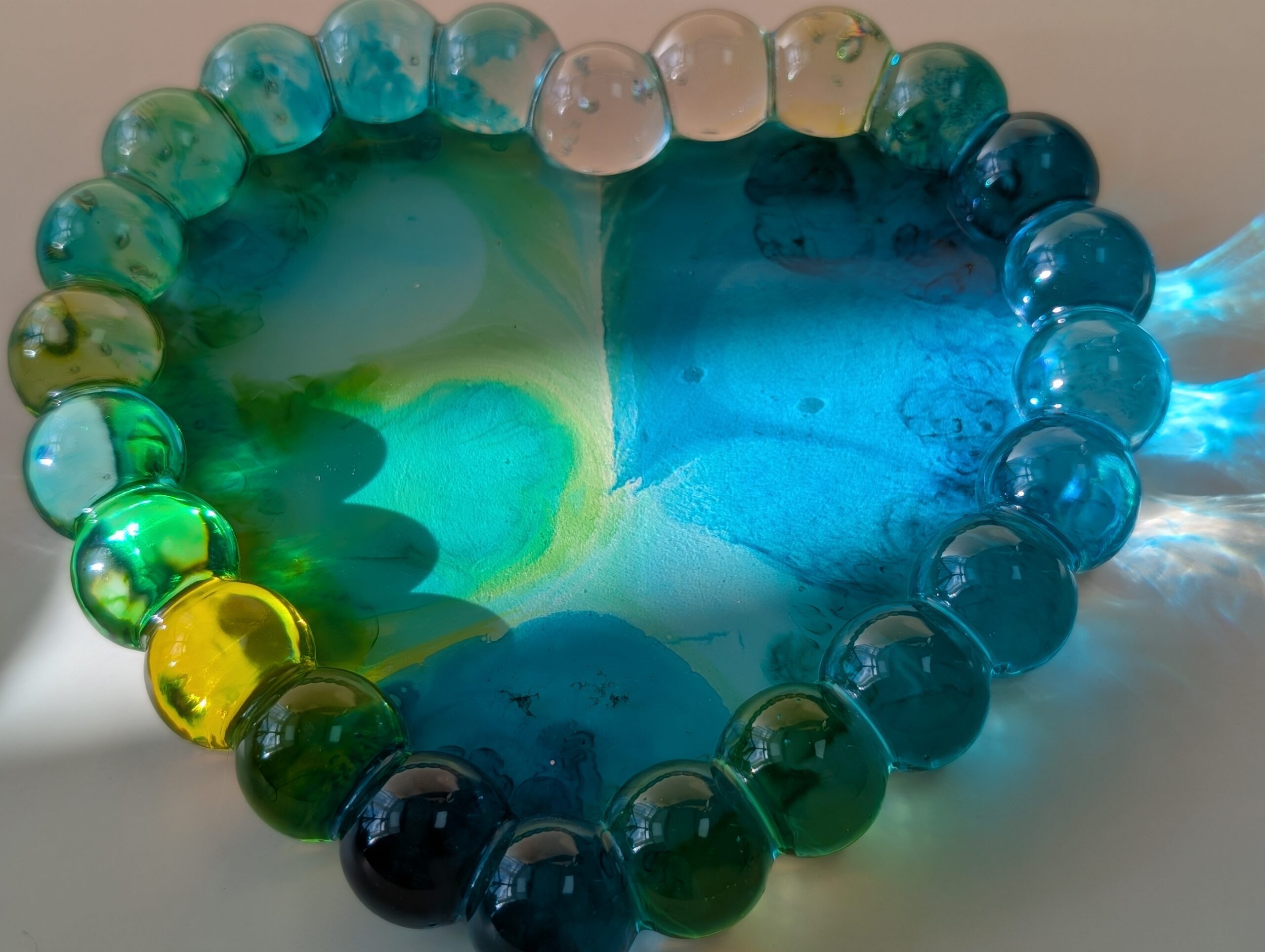 Resin Heart Tray - Straya - Image 5